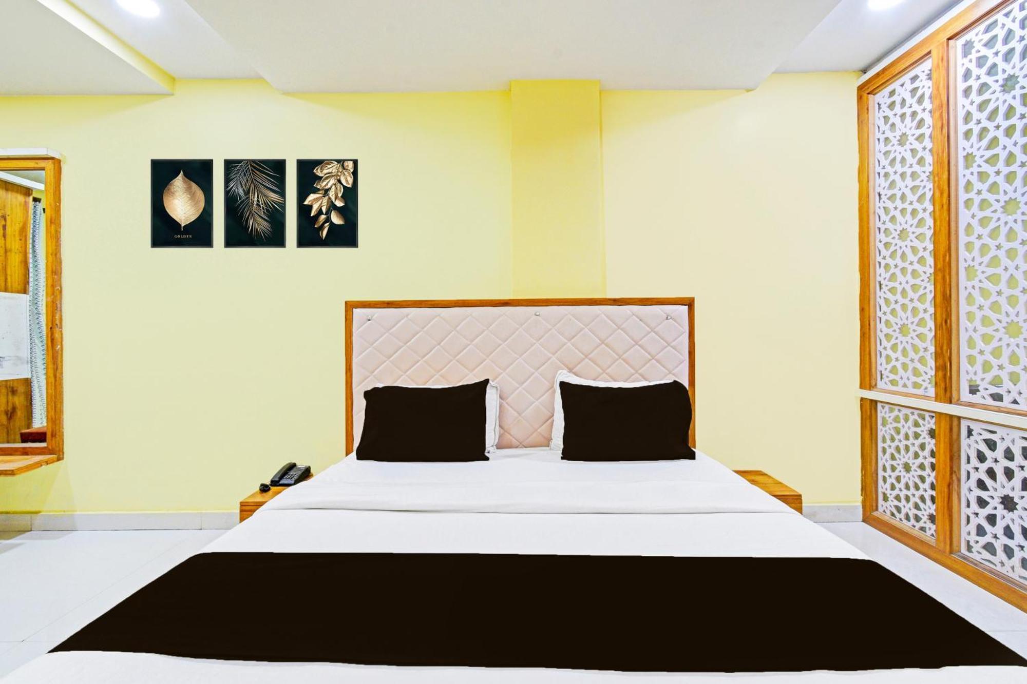 Super Townhouse Mancherial Mancheral Экстерьер фото