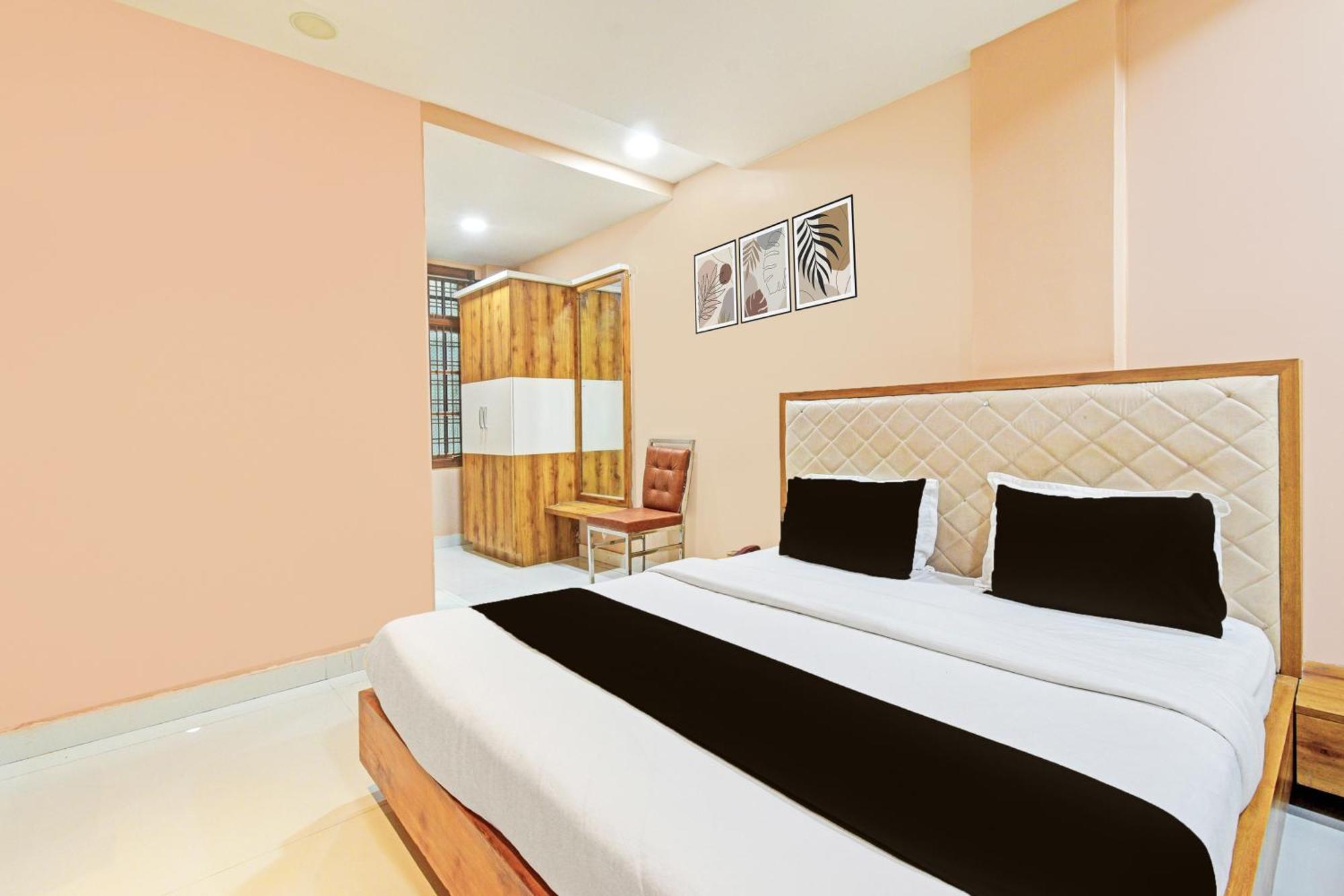 Super Townhouse Mancherial Mancheral Экстерьер фото