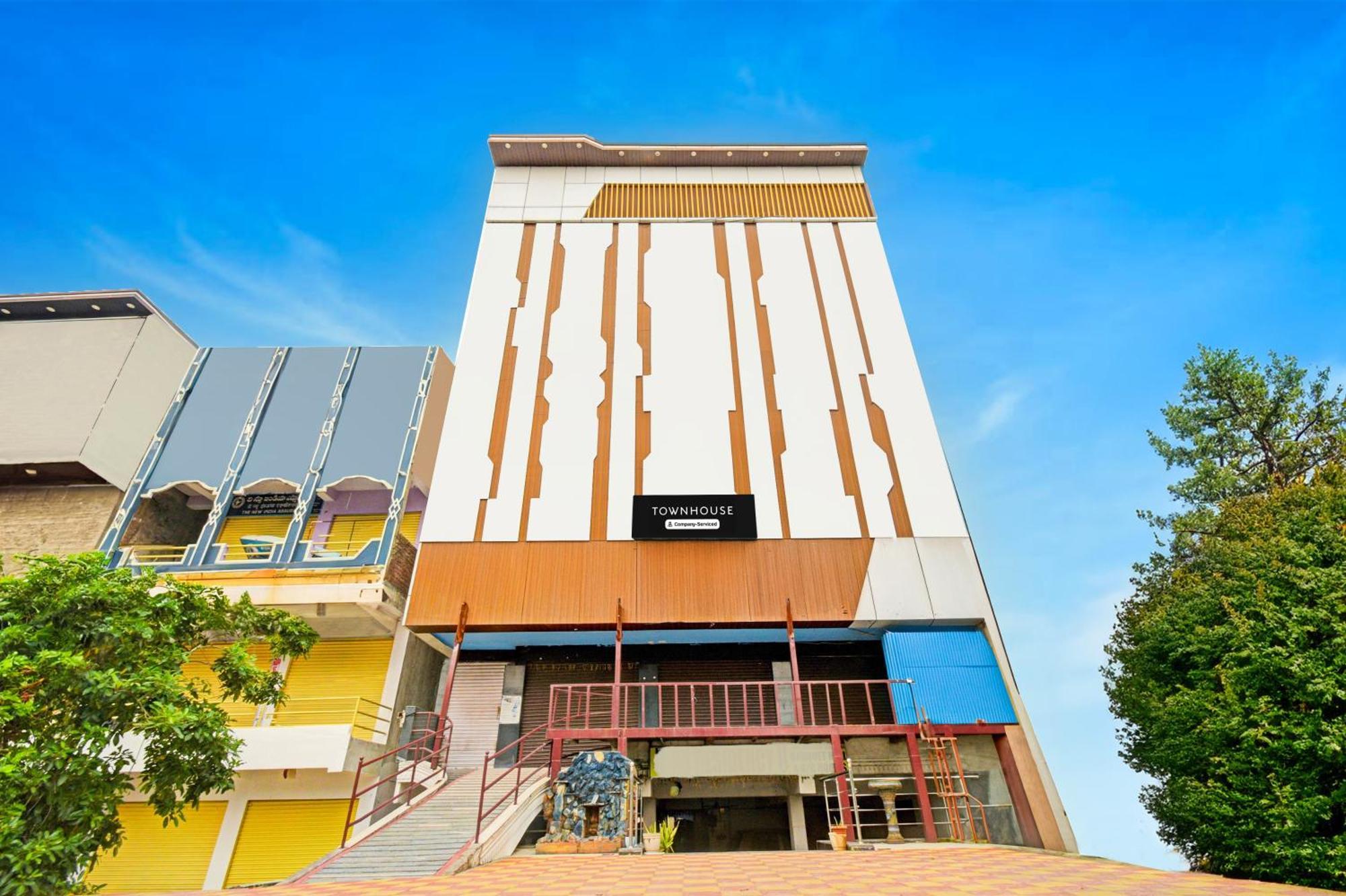 Super Townhouse Mancherial Mancheral Экстерьер фото