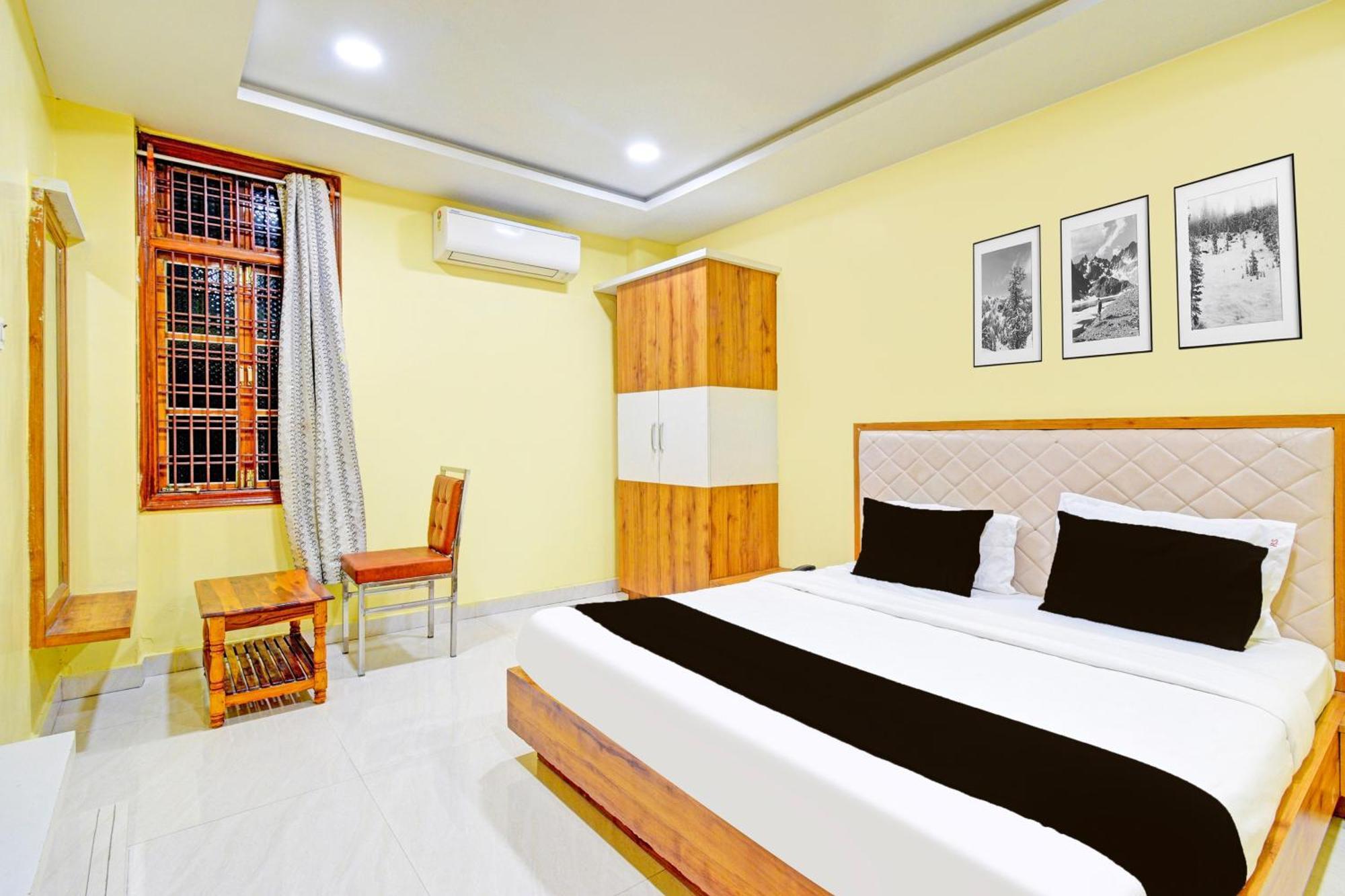 Super Townhouse Mancherial Mancheral Экстерьер фото